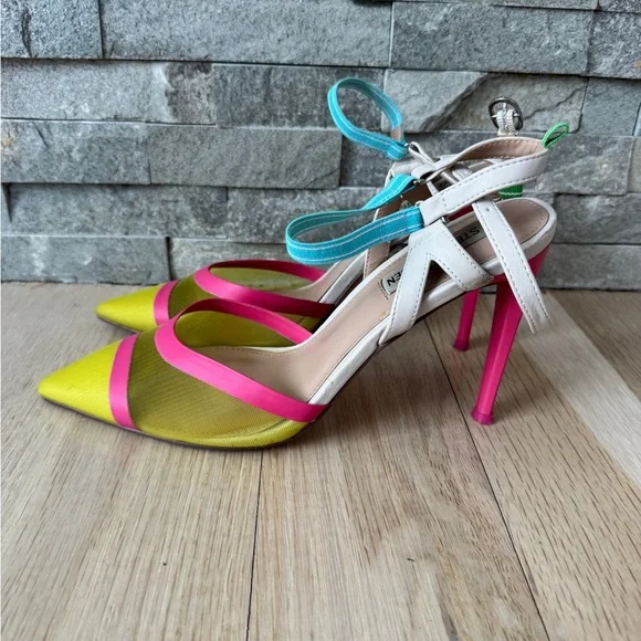 Steve Madden Aford Pointed Toe Heel Sandle In Yellow Pink Blue 8 - Picture 6 of 10